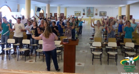 RCC da Arquidiocese realiza formação para pregadores no Kobrasol