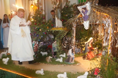 Comunidade paroquial celebra o Nascimento de Jesus