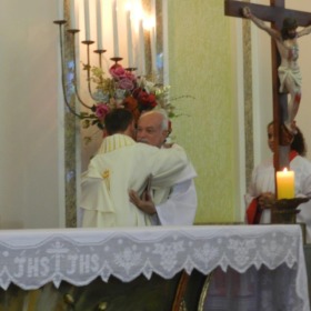 Padre Neri é apresentado como novo vigário paroquial