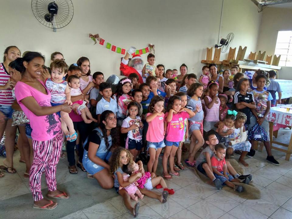 Pastoral Familiar Realiza A O De Natal Para Crian As Carentes Par Quia Santo Ant Nio